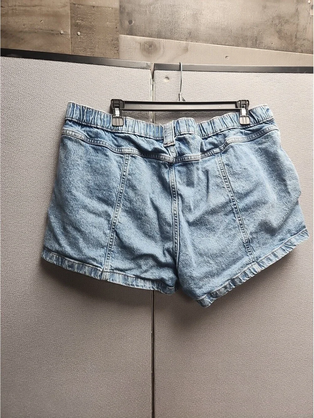 Wild Fable Mid-Rise Elastic Waist Utility Shorts Stone Washed Denim Size XL!.